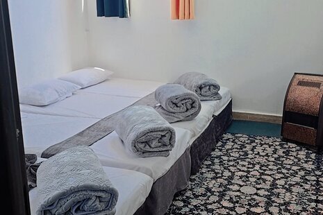 سوئیت 4 تخت مولوی در مشهد