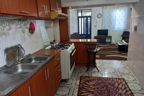 واحد دوخواب مادر در طبقه همکف ویلا در رشت