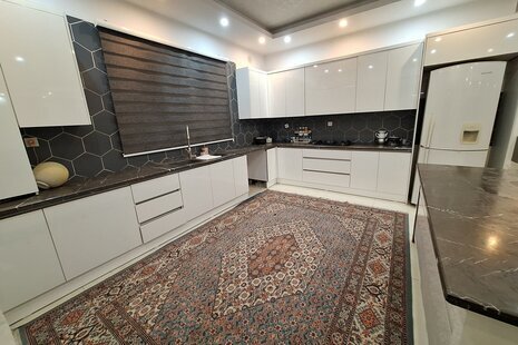 ویلا استخردار دو خواب کهن در شهریار