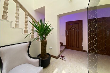 ویلا استخر دار تریپلکس سه خواب سوپر لاکچری در کیش