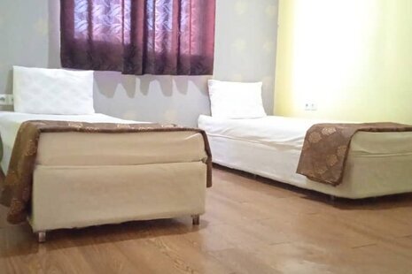 آپارتمان دو خواب هوشنگ ابتهاج در مشهد