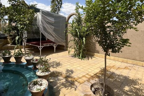 واحد تکخواب گردو در بومگردی برزک