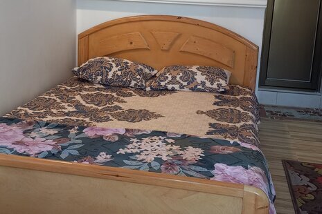 سوئیت نارنج در اقامتگاه بومگردی شیرگاه