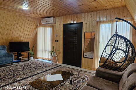کلبه سوئیسی دوبلکس تکخواب ساحلی دریا در پره سر