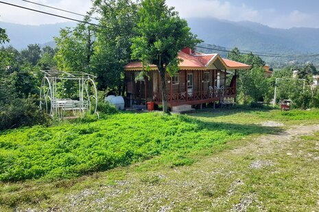 کلبه چوبی سعدی در روستای سیاهدول