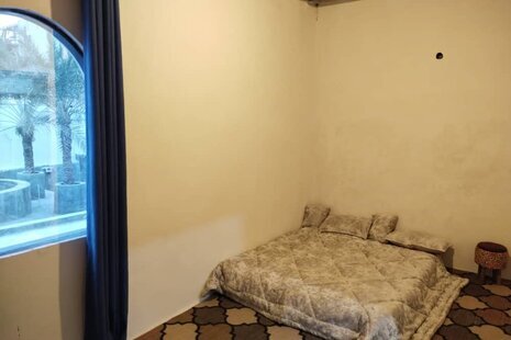 اتاق مبله ساوات در اقامتگاه بومگردی قشم