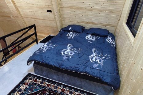 کلبه سوئیسی استخردار دوخواب باغ شوکا در سرخرود