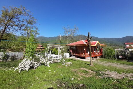 کلبه چوبی سعدی در روستای سیاهدول