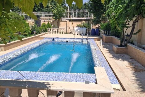 ویلا استخردار مبله تکخواب باغچه باران در چهارباغ