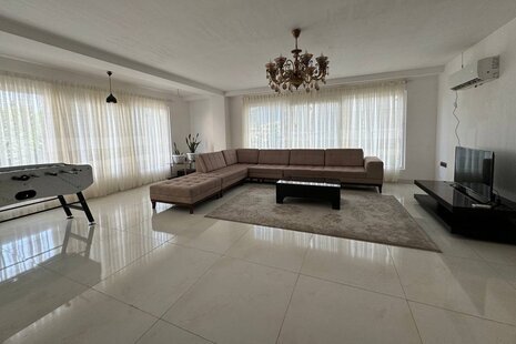 ویلا تریپلکس استخردار مدرن 3خواب گلستان در رامسر