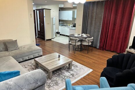 آپارتمان مبله دو خواب هیرمند 5 صدف در کیش