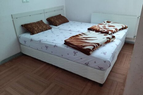 آپارتمان دو خواب واحد 7 در همدان