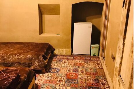 اتاق نارشید در اقامتگاه بومگردی تفت