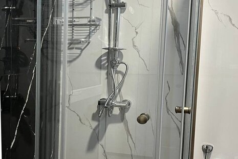 واحد 102 در هتل بندرآفتاب