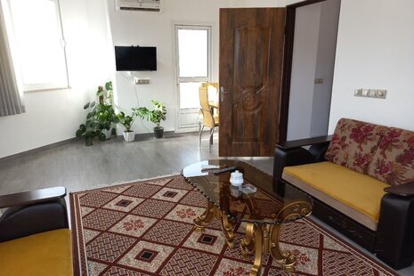 واحد تکخواب تراس دار در طبقه سوم ویلا گرگان