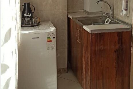 اتاق پنج تخت نیکداد در هتل آپارتمان مشهد