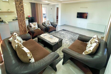 واحد دوخواب در طبقه اول ویلا جنگلی گیسوم در بهشهر