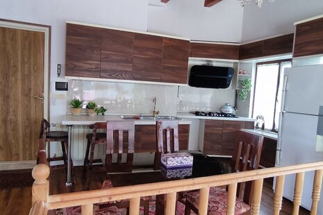 واحد دوبلکس در طبقه اول با حیاط اختصاصی در خمام