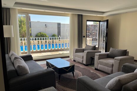 ویلا دو خواب استخرآبگرم رُز در کردان