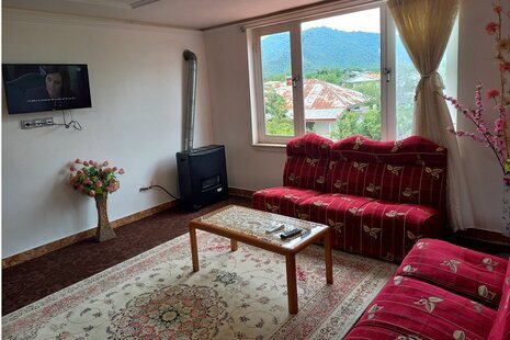 واحد دو خواب مبله در طبقه دوم ویلا ماسال