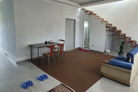 سوییت طبقه اول در نور