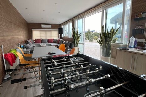 سوئیت ویلا استخردار فردوس در بندرانزلی