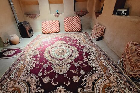 اتاق (زمین)در اقامتگاه بومگردی در میبد