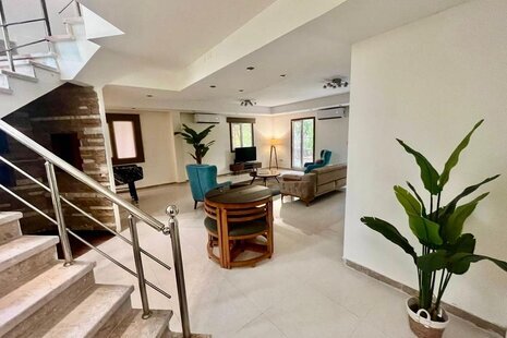 ویلا دوبلکس مبله 4 خواب 256 در کیش