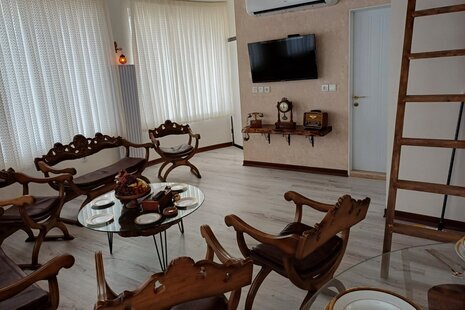 ویلا دو طبقه استخردار مبله دوخواب لوکس خیال در چهارباغ