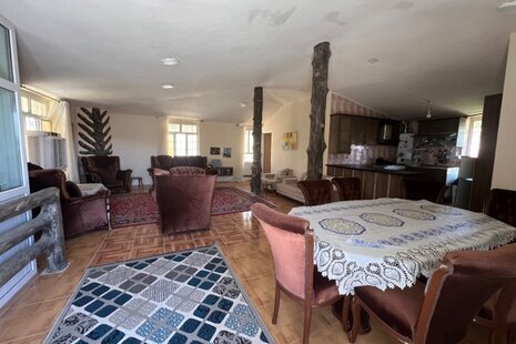 ویلا باغ دو طبقه تک خواب آنیا در شیراز