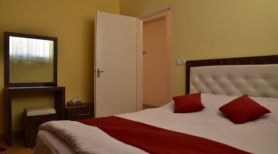 اتاق چهارتخته هتل آپارتمان در تبریز 4