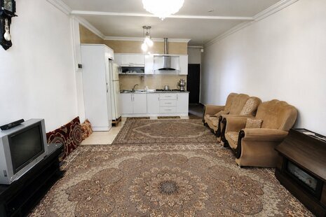 واحد مبله تکخواب در طبقه اول ویلای علی آباد