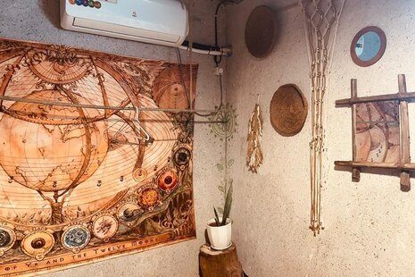 اتاق گنو در هاستل هرمز