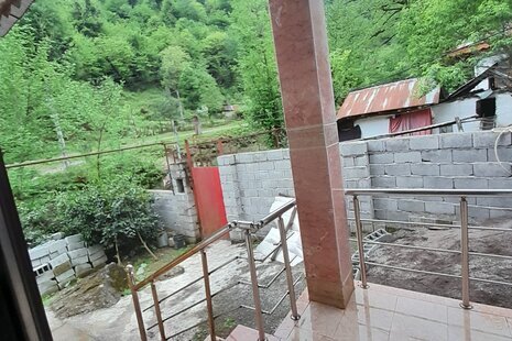 ویلا مبله تک خواب جنگلی طلایی در فومن