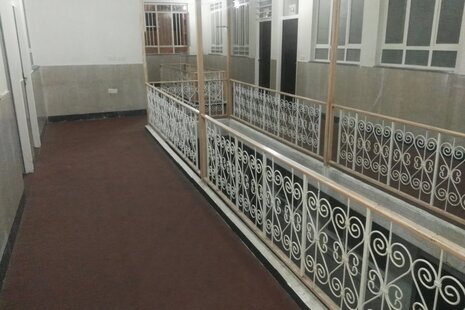 اتاق مهمانسرا در لار