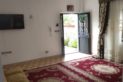 واحد تکخواب مبله در طبقه همکف ویلا پور عباسی درچابکسر