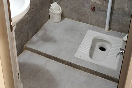 اتاق 302 دو تخت در مسافرخانه قم