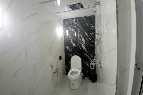 سوئیت طبقه همکف علی در گالیکش