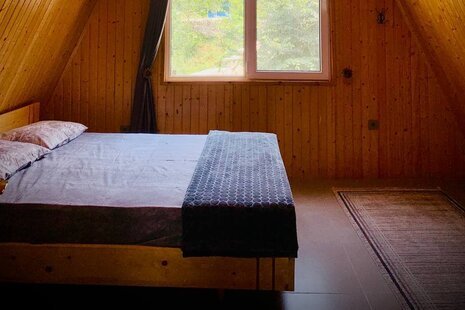 کلبه سوئیسی دوخواب هیرکانی در زیرآب