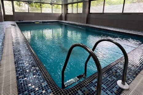 اجاه ویلا استخردار دو خواب مبله در باغ بهادران