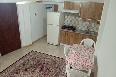 واحد تکخواب در طبقه همکف ویلای محمودآباد