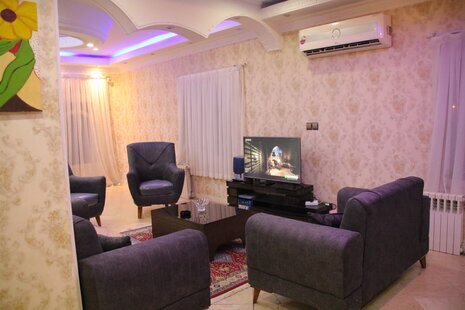 ویلا با استخر سرپوشیده در آبسرد