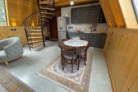 کلبه سوئیسی تکخواب جنگلی کاج در تنکابن