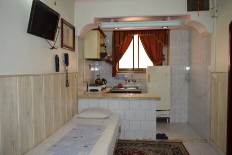 واحد تکخواب 4 نفره در هتل آپارتمان در مشهد