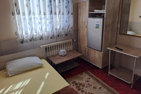 اتاق 1 نفره در مهمانپذیر تاکستان