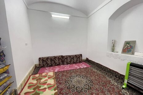 واحد گل نبات در اقامتگاه بوم گردی در آران و بیدگل
