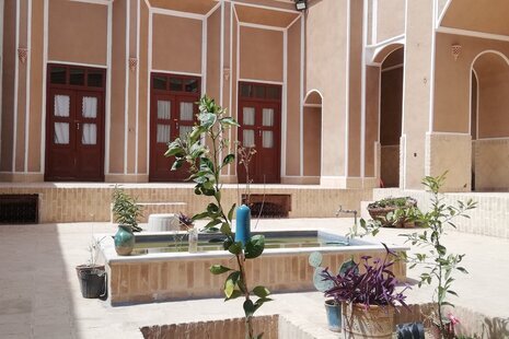 واحد vip2 اقامتگاه بومگردی در یزد