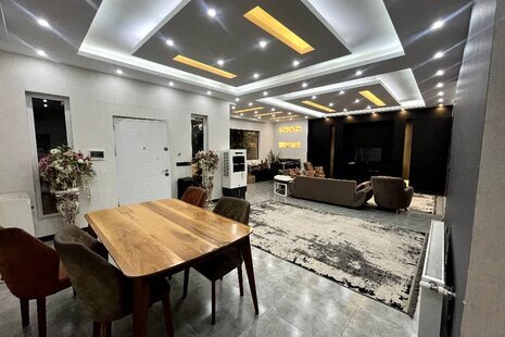 ویلا استخردار دو خواب کهن در شهریار