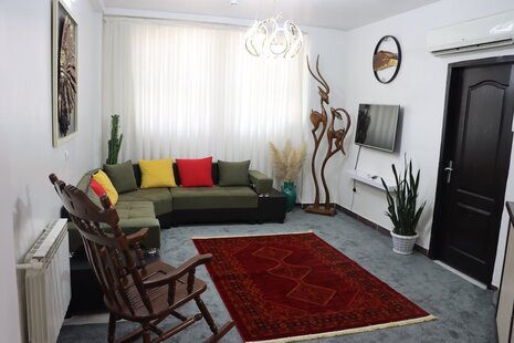 آپارتمان مبله دوخواب شیک 15 خرداد در قم