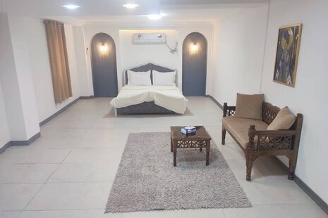 سوئیت مبله 70 متری آرا 8 در قشم